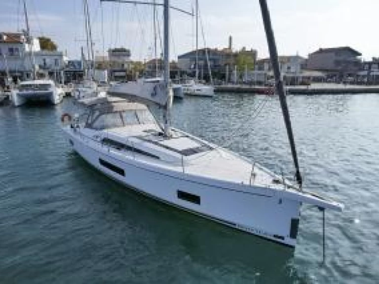 Alquiler de embarcaciones Bénéteau Oceanis 46.1 enÁlimos en Samboat