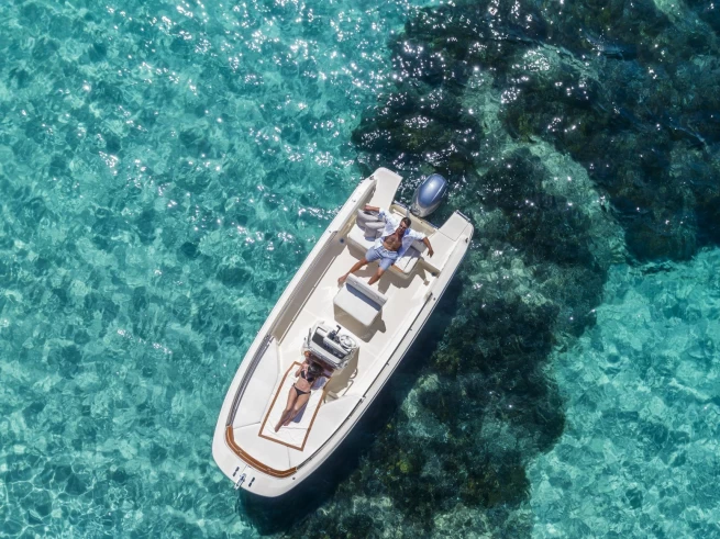 Lancha para alquilar Saint-Raphaël al mejor precio