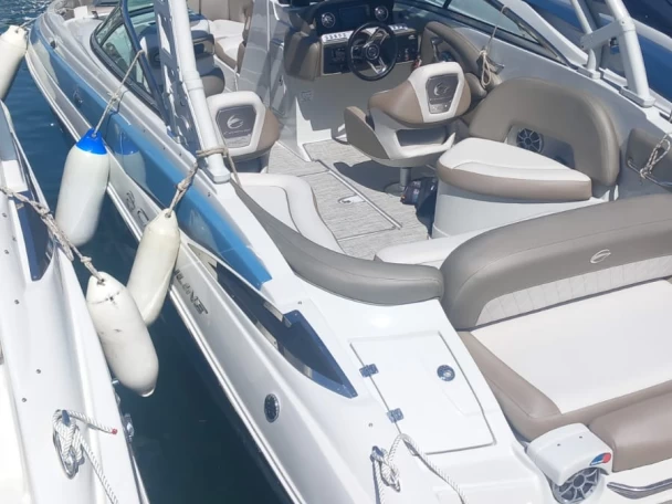 Alquiler de embarcaciones Crownline E255 enDénia en Samboat