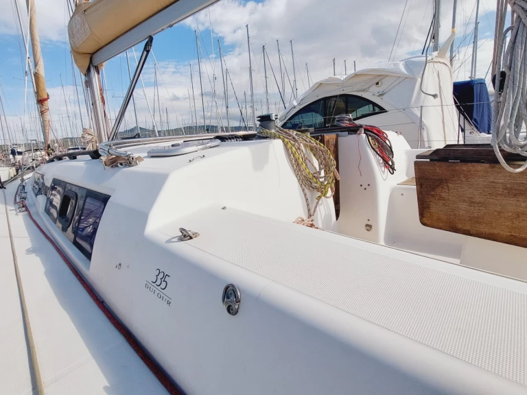Alquiler Velero en Castiglioncello - Dufour Dufour 335 Grand Large