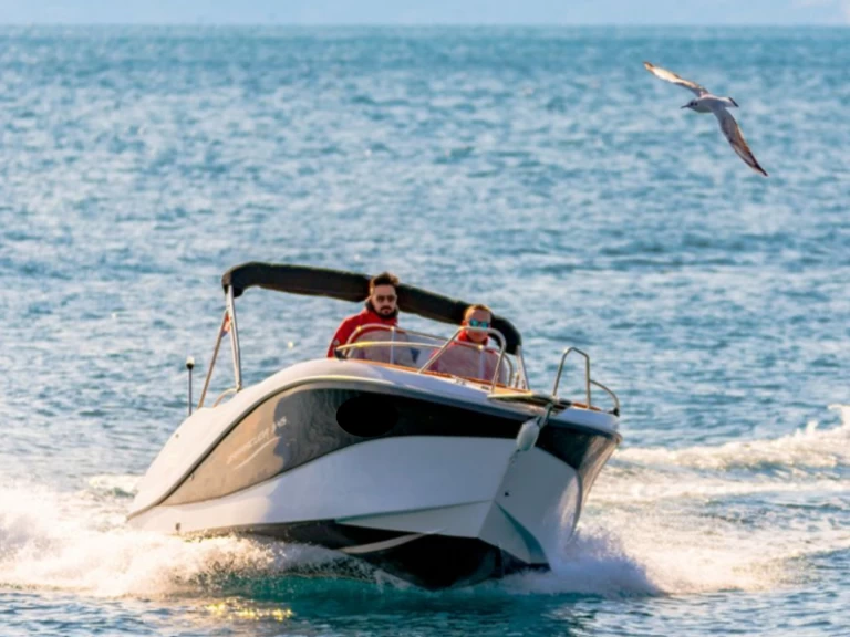 Alquiler de barcos Santander barato de Barracuda 545 Open