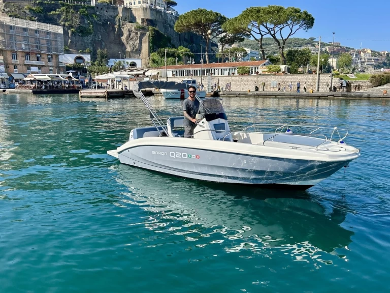 Alquiler Lancha Barqua con o sin  título de navegación