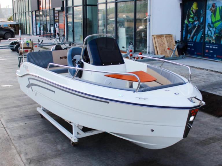 Alquiler Manilva - Octopus Octopus 470 en SamBoat