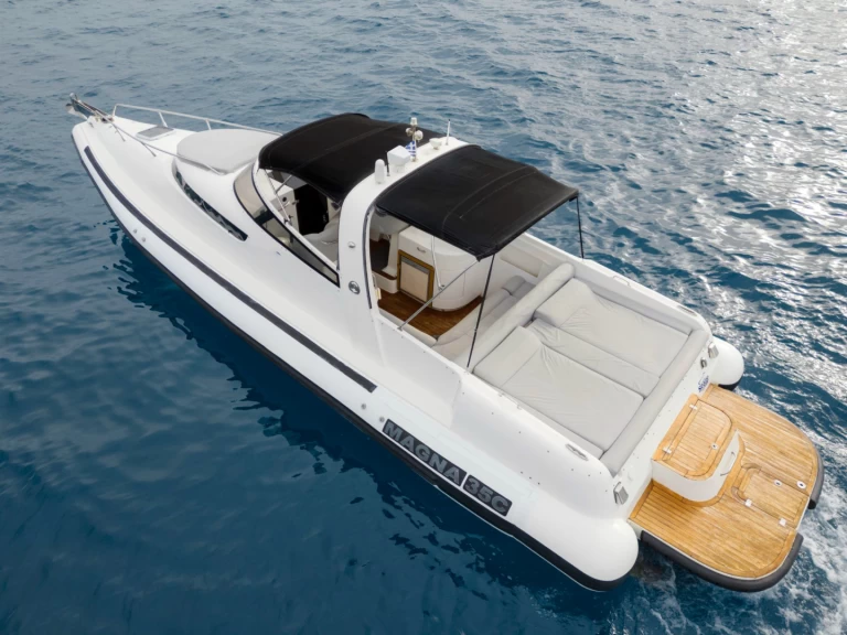 Alquiler de  Magna 35C en Corfú