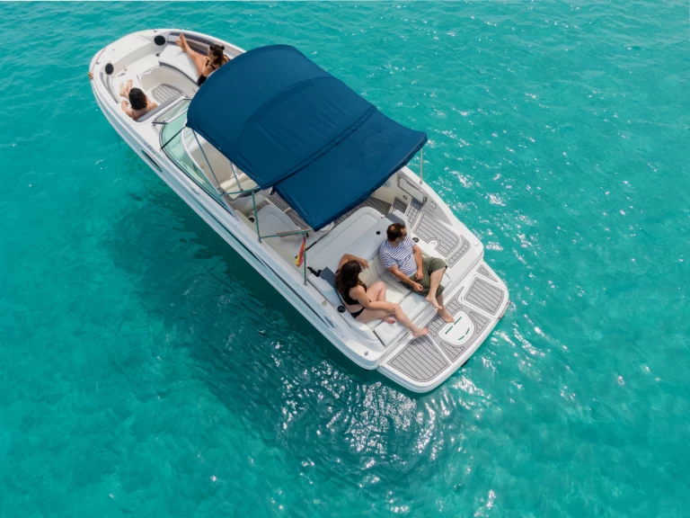 Alquiler de embarcaciones Sea Ray Sea Ray 260 Sundeck enMarina Ibiza en Samboat