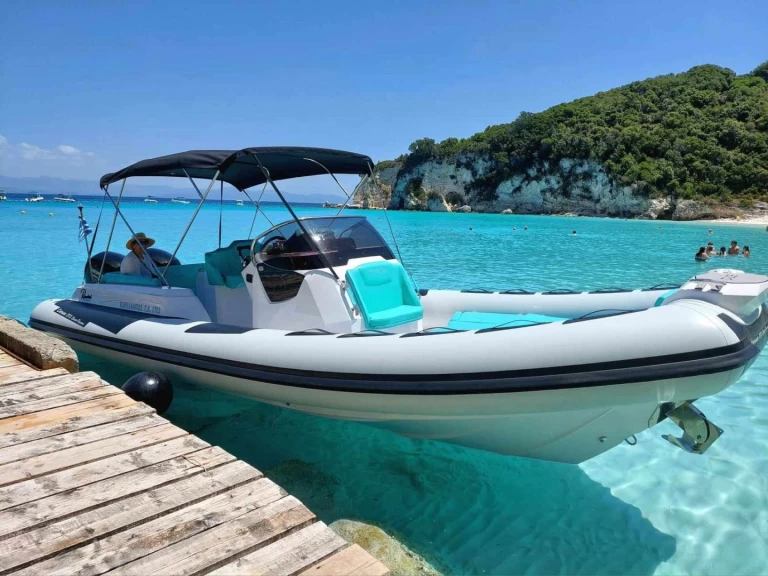 Alquiler Neumática Ranieri con o sin  título de navegación