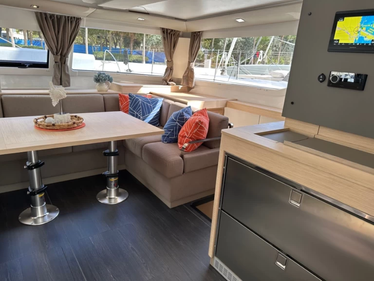 Alquiler de embarcaciones Fountaine Pajot Elba 45 enRoad Town en Samboat