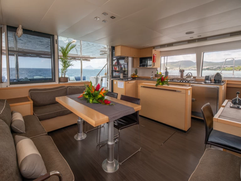 Lagoon Lagoon 560 de alquiler a Ajaccio