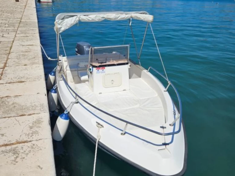 Starfisher 650 SunDeck de alquiler a Kukljica