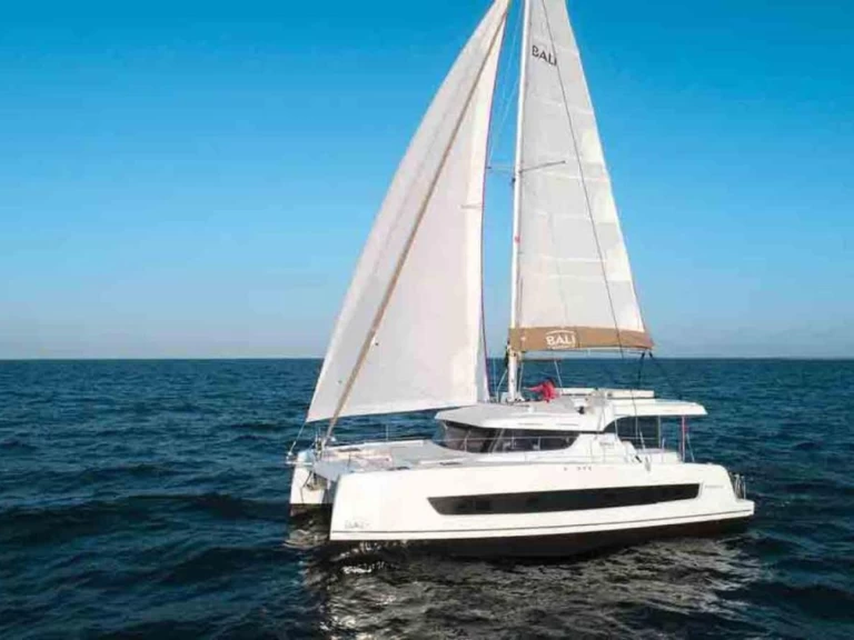 Alquiler de Catamarán, con o sin patrón Bali Palermo