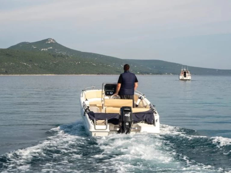 Alquiler de Kolomarine Teorema 20 en Preko