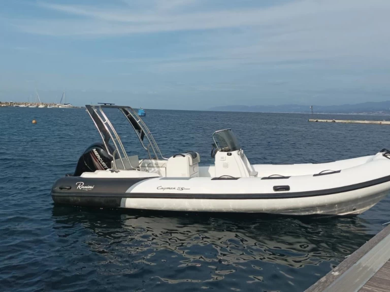 Alquiler de Ranieri Cayman 21 Sport en Milazzo