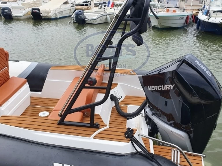 Alquiler Port Grimaud - Tiger PROLINE 740 en SamBoat