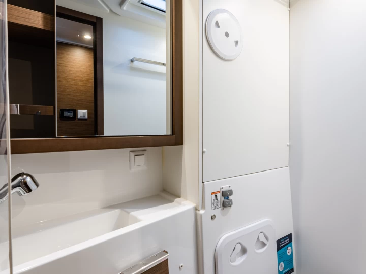 Alquiler Catamarán Lagoon con o sin  título de navegación