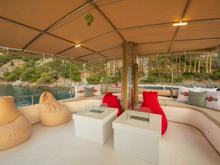 Alquiler Velero Gulet con o sin  título de navegación