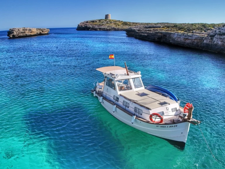 Llaut Menorquin  DIVINA I de alquiler a Mahón