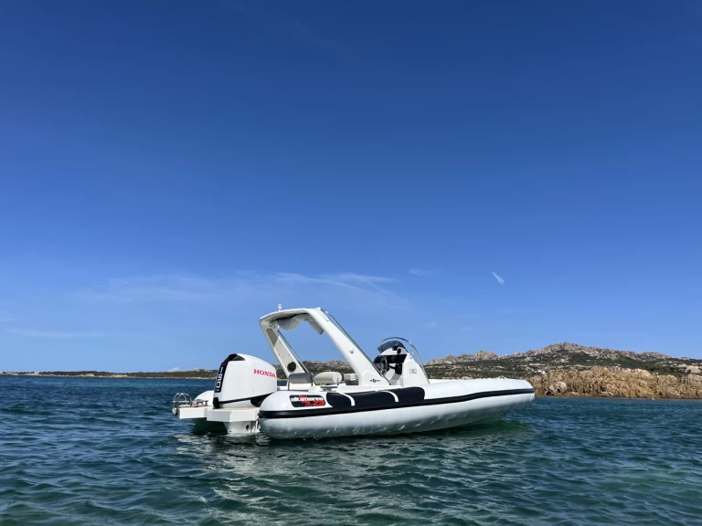 Alquiler Neumática en Cannigione - Altamarea Wave 23 Sport