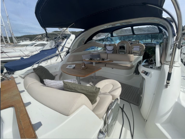 Alquiler Lancha Cranchi con o sin  título de navegación