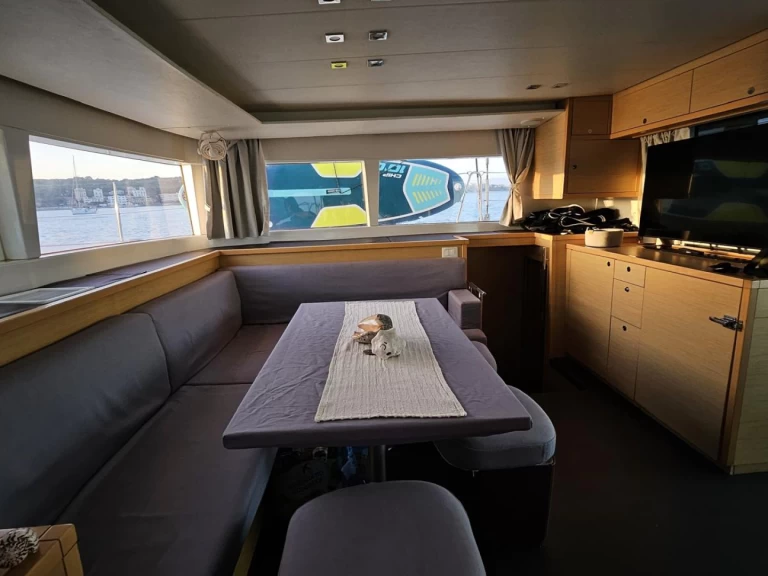 Alquiler Catamarán Lagoon con o sin  título de navegación