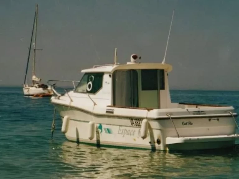 Alquiler Lancha Ocqueteau con o sin  título de navegación