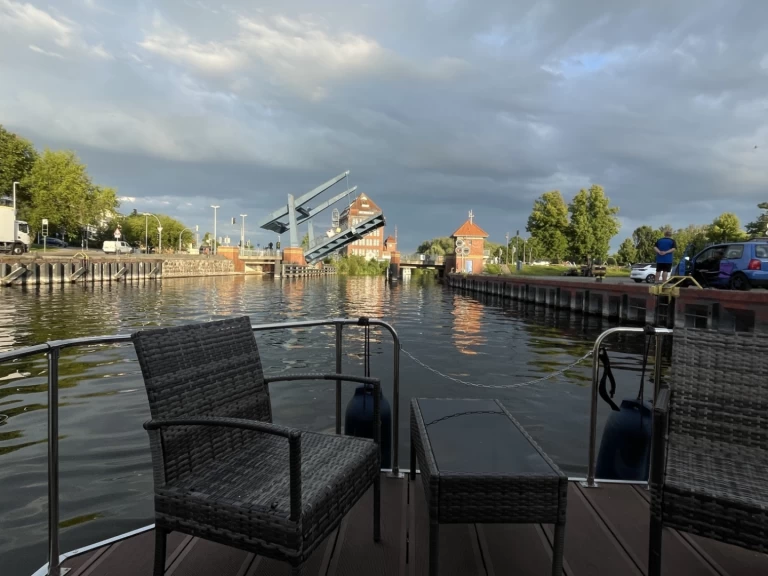 Alquiler Casa flotante RB2 con o sin  título de navegación