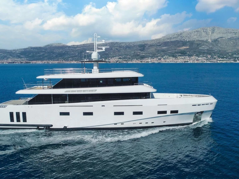 Yate de lujo para alquilar Split al mejor precio