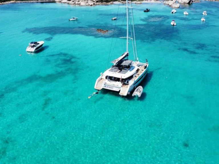 Fountaine Pajot INSPIRANTE de alquiler a Nápoles