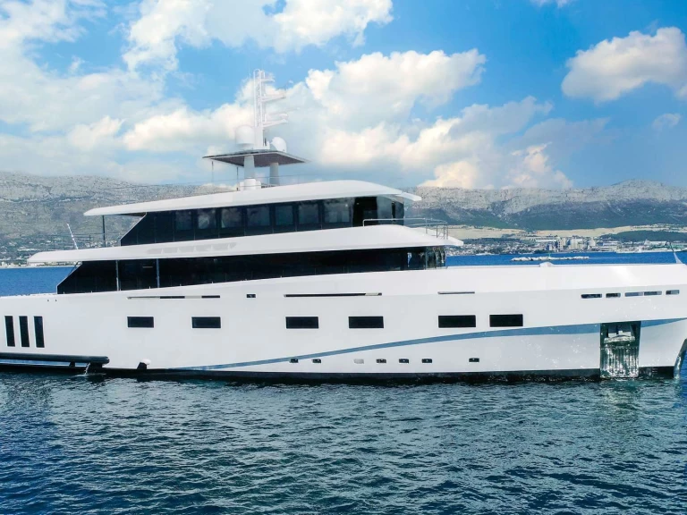 Alquiler Yate de lujo  con o sin  título de navegación