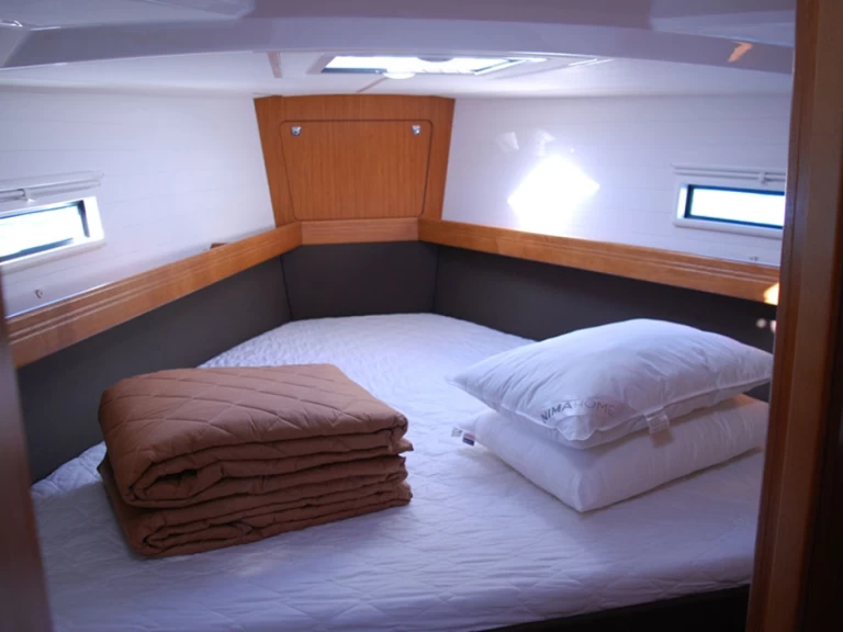 Alquiler de Bavaria Cruiser 41 en Gouviá