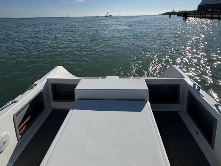 Alquiler Venecia - Victor 33 en SamBoat