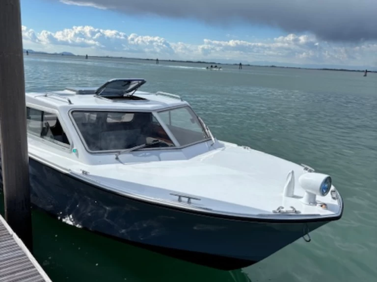 Alquiler de Victor 33 en Venecia