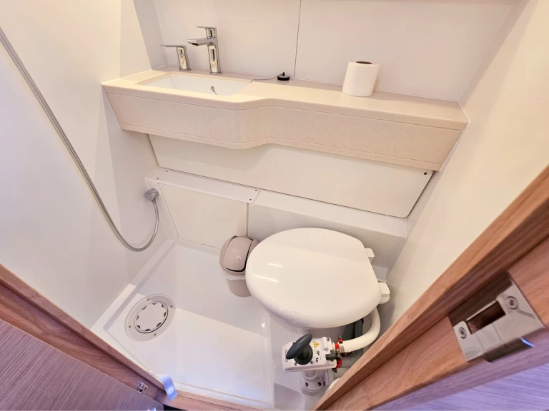 Alquiler Velero Dufour con o sin  título de navegación