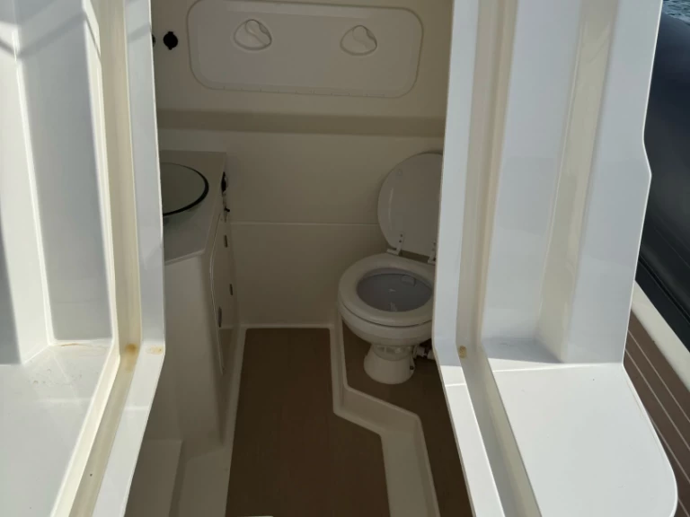 Alquiler de barcos Mandelieu-la-Napoule barato de Tempest 900