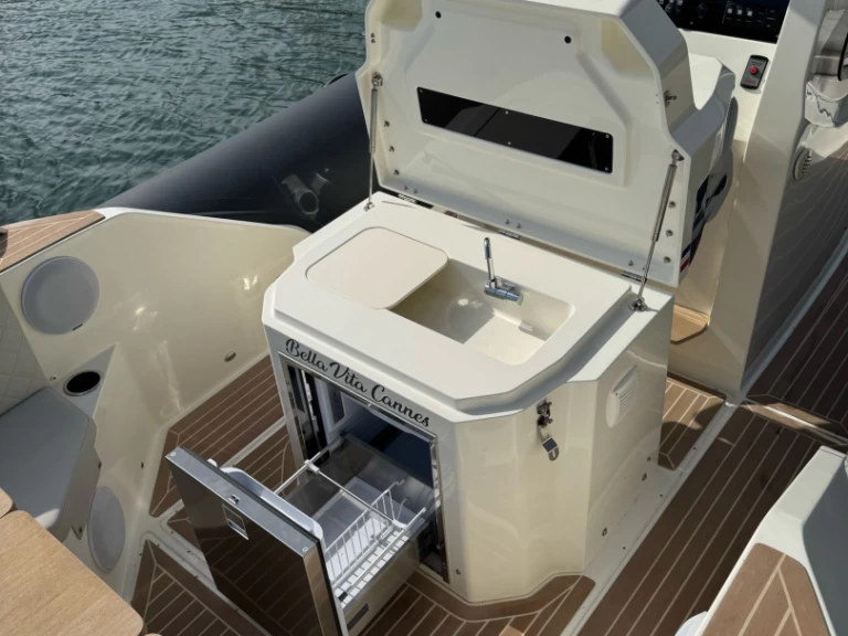Alquiler de embarcaciones Capelli Tempest 900 enMandelieu-la-Napoule en Samboat
