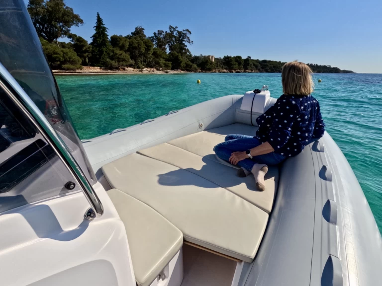 Alquiler de Capelli Tempest 630 en Mandelieu-la-Napoule