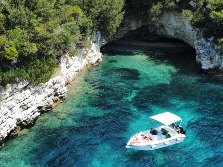 Alquiler de Poseidon Blue Water 170 en Kalamata Port