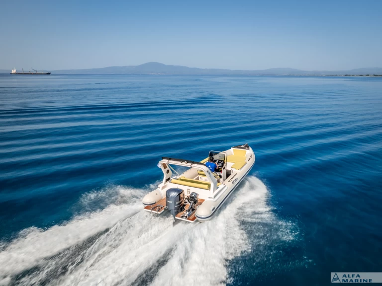 Alquiler de barcos Kalamata barato de Predator 900