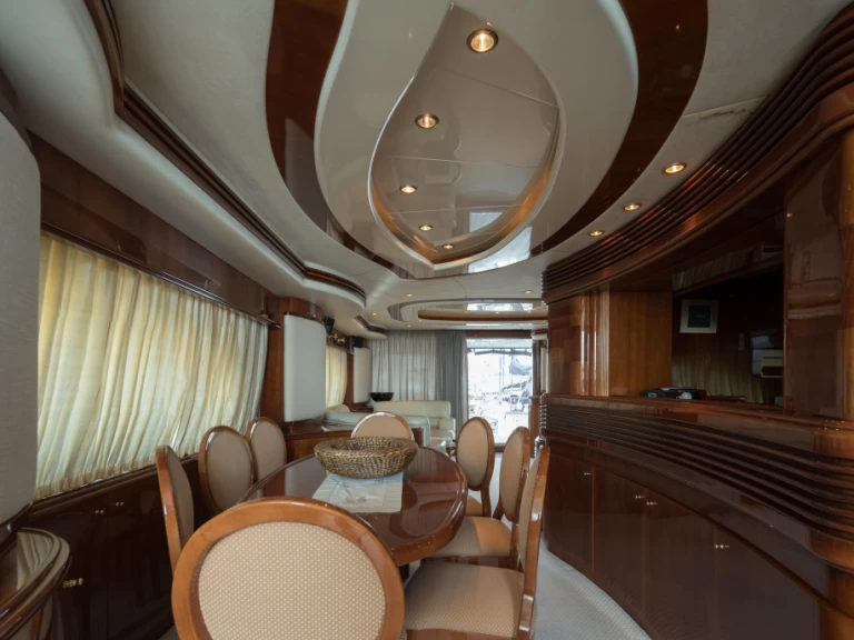 Yate de lujo para alquilar Vilamoura al mejor precio