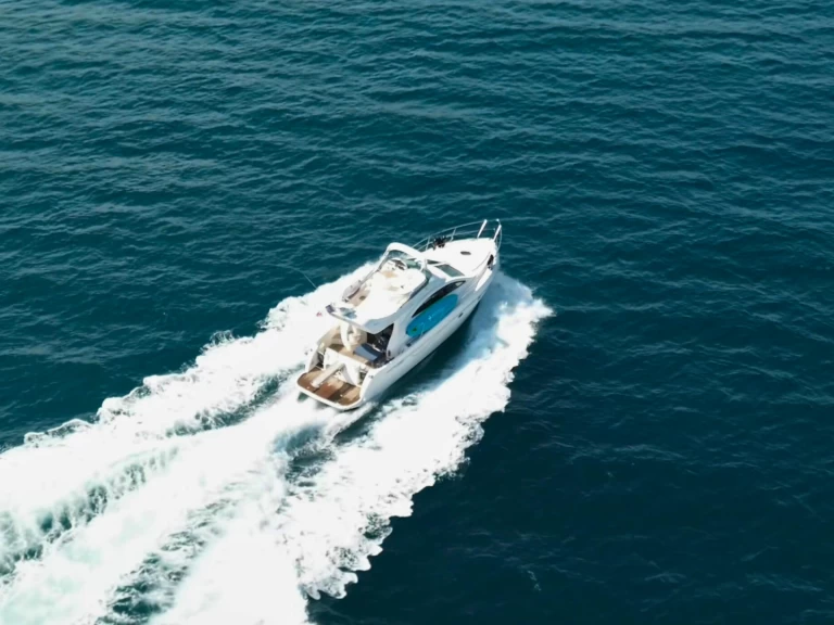 Lancha para alquilar Saint-Tropez al mejor precio