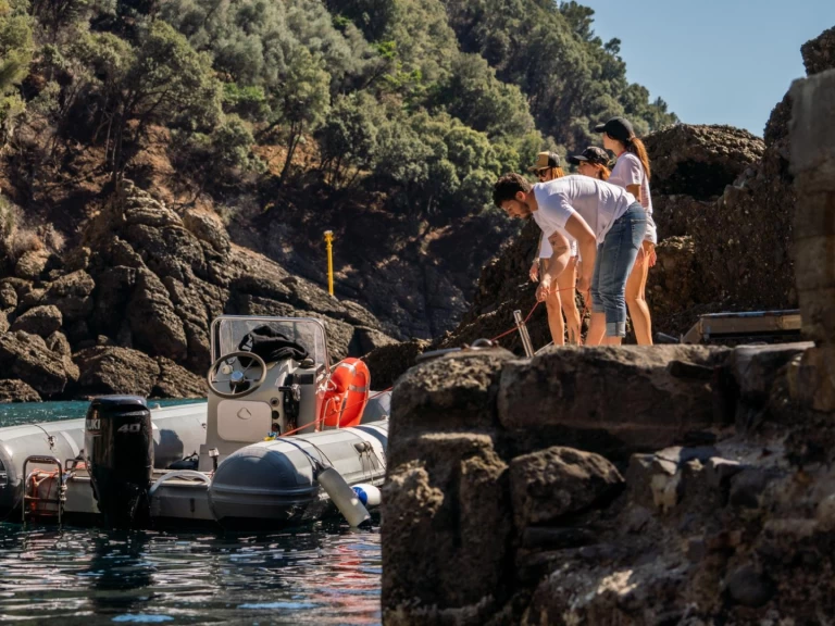Alquiler Neumática Suzuki con o sin  título de navegación