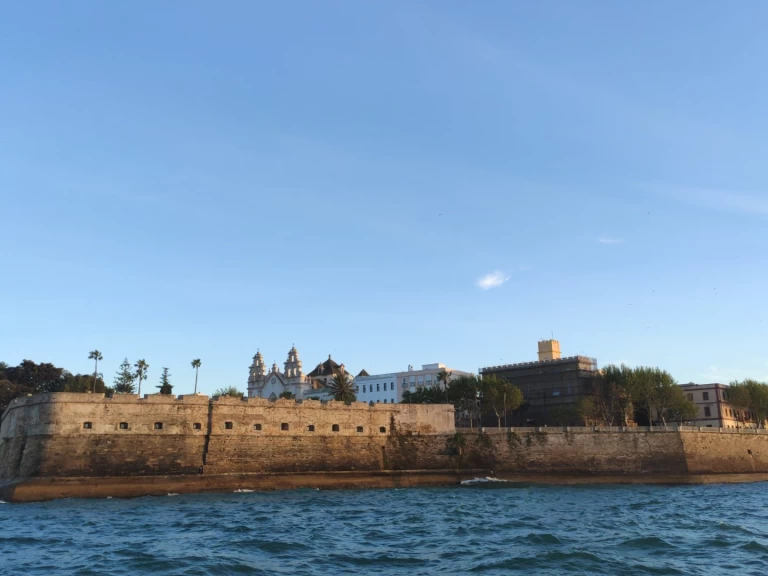 Alquiler de Velero, con o sin patrón Bénéteau Cádiz