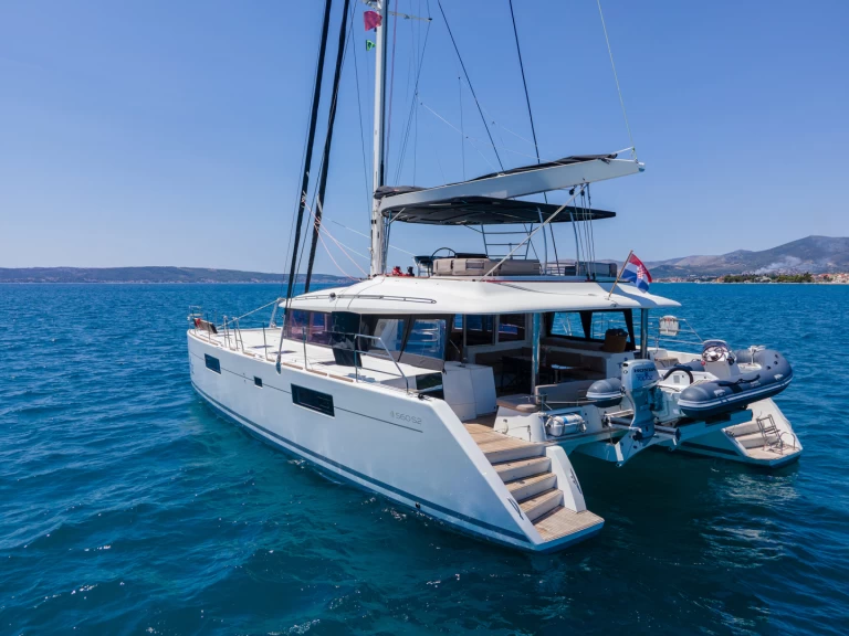 Catamarán para alquilar Split al mejor precio