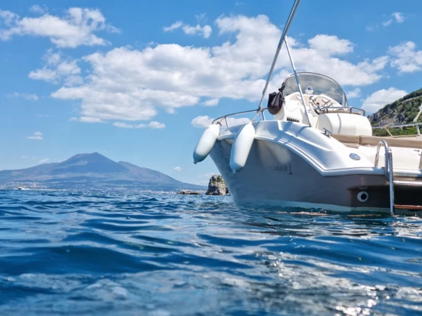 Lancha para alquilar Sorrento al mejor precio
