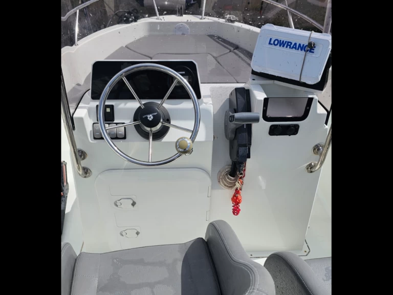 Lancha para alquilar Saint-Florent al mejor precio