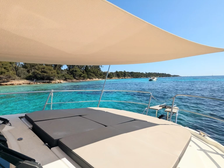 Alquiler Lancha en Cannes - Jeanneau Merry Fisher 1095