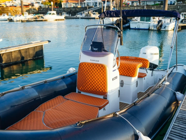 Alquiler de embarcaciones Bombard Sunrider 650 Bleu enL'Herbaudière en Samboat