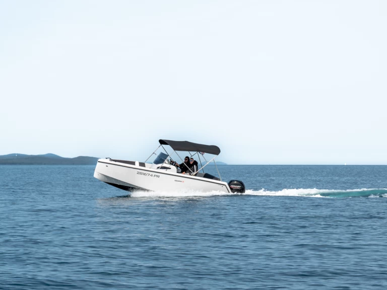 Alquiler de Lancha, con o sin patrón Pičuljan Zadar