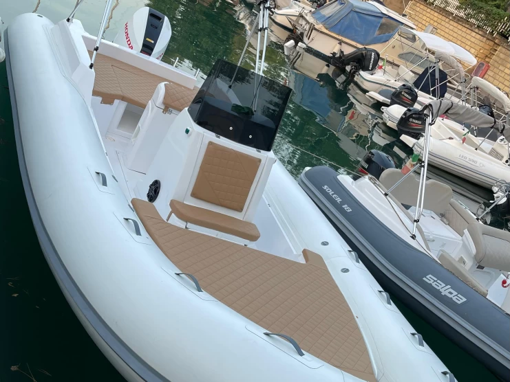 Alquiler de Neumática, con o sin patrón Gem Catania