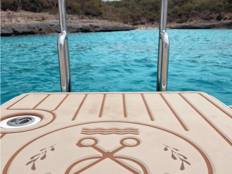 Catamarán para alquilar Cala d'Or al mejor precio