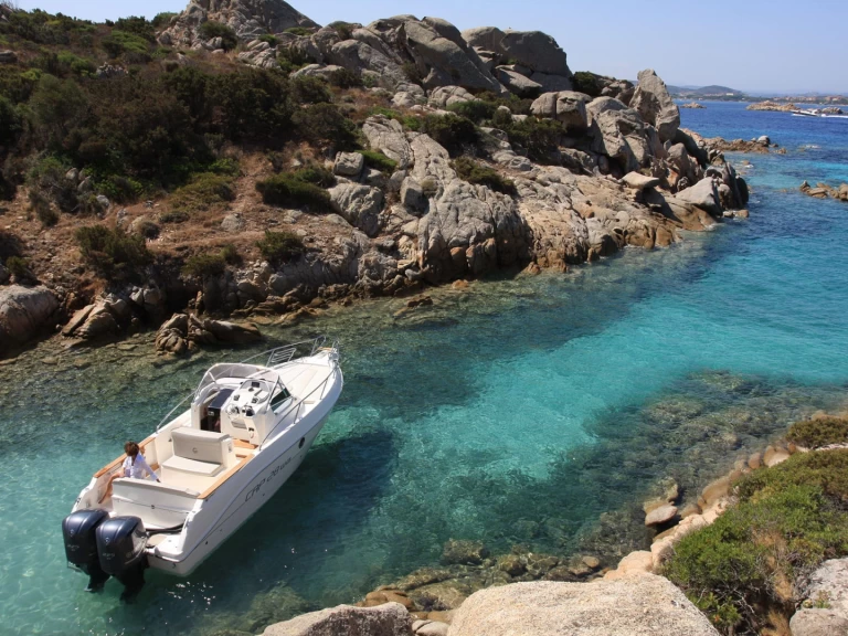 Alquiler de barcos Latchi barato de Cap 28 WA